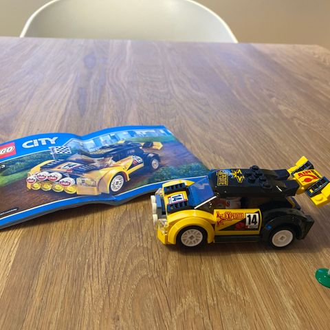 Lego City 60113 Rallybil