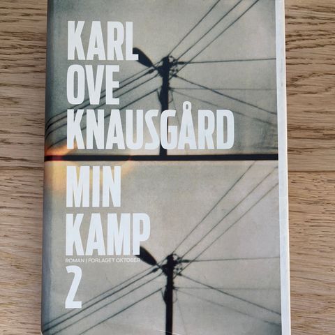 Karl Ove Knausgård - Min kamp 2 (innbundet førsteutgave)