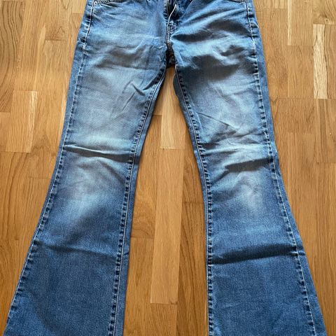 Levis 551 flare 30/32