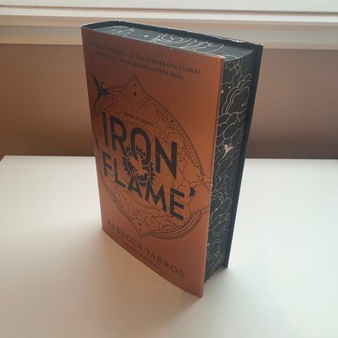 Iron Flame Waterstones Exclusive 1. Edition