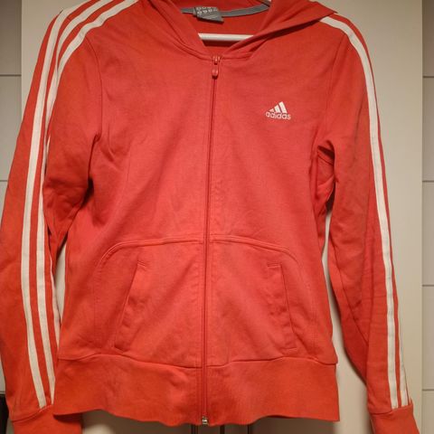 Adidas hettegenser