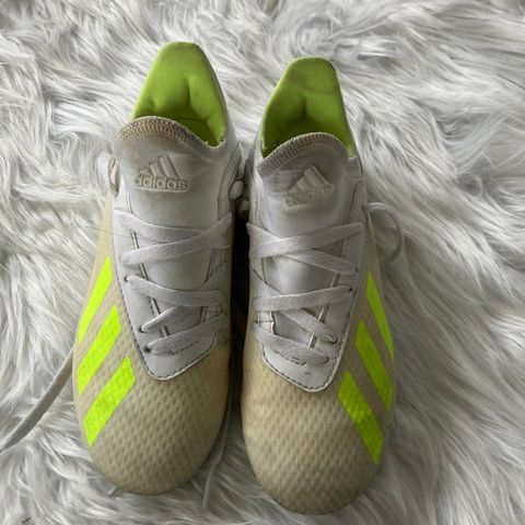 Fotballsko Adidas str. 31