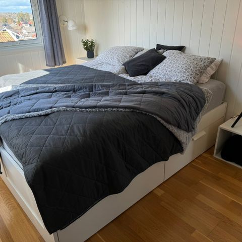 IKEA Brimnes 180 cm bred komplett seng selges
