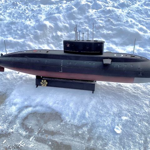 Radiostyrt RC Ubåt - CCCP Kilo class 1:300