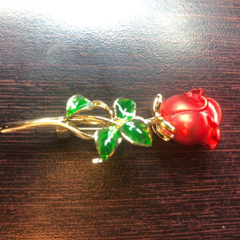 Glass Rose Brosje.