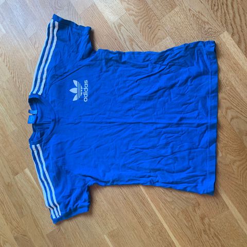 Adidas t-shirt