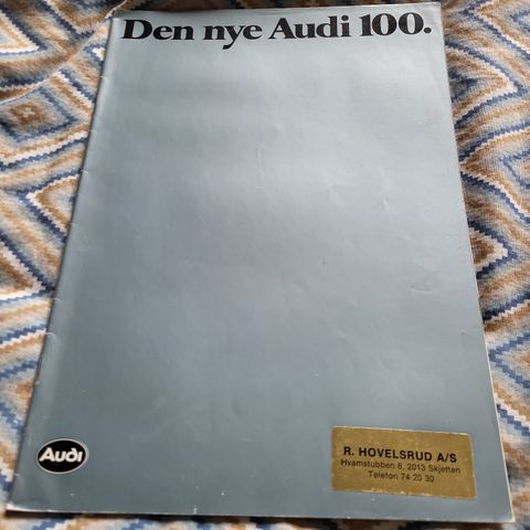 Audi 100 brosjyre trykket januar 1983 norsk språk.