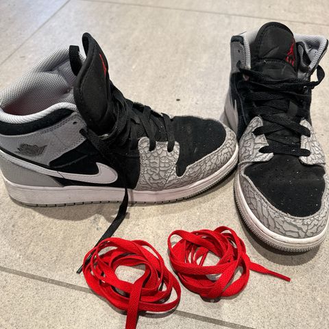 Nike Air Jordan mid 39