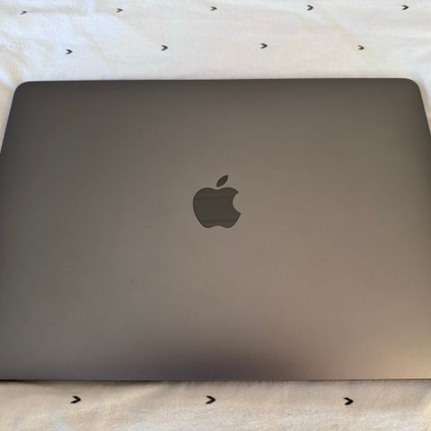 MacBook Pro 13-tommers, 8GB, 256GB, 2017-modell