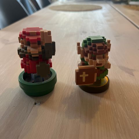 Mario & Zelda 8-bit amiibo selges samlet.