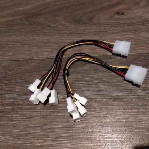 2stk Molex til 3pin vifte x4