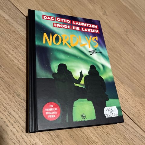 Nordlys -bok av Dag Otto Lauritzen og Frode Larsen (Mot og mysterier)