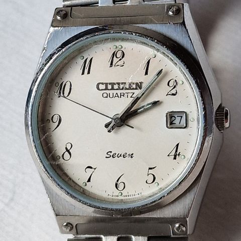 Vintage Citizen Quartz Seven Date Watch 2110-284038kt
