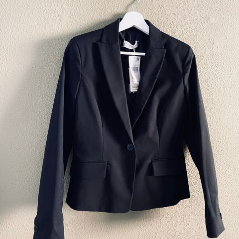 Ubrukt blazer fra Mango str38