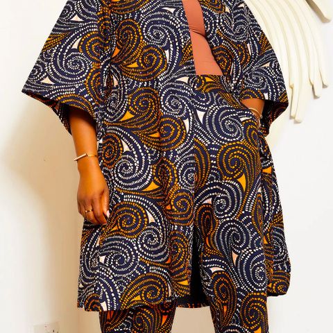 Jakke / kaftan / kimono med med afrikansk trykk (Cumo London)