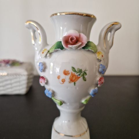 Vase fra Knabe & co
