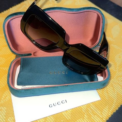 Gucci GG1022S Solbriller