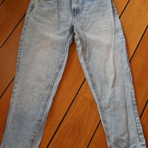 Bukse - stilige Bershka jeans - størrelse 38