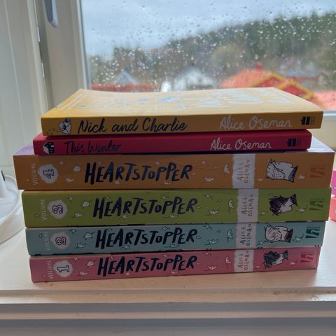 Heartstopper Vol 1-4 + Nick and Charlie og This Winter