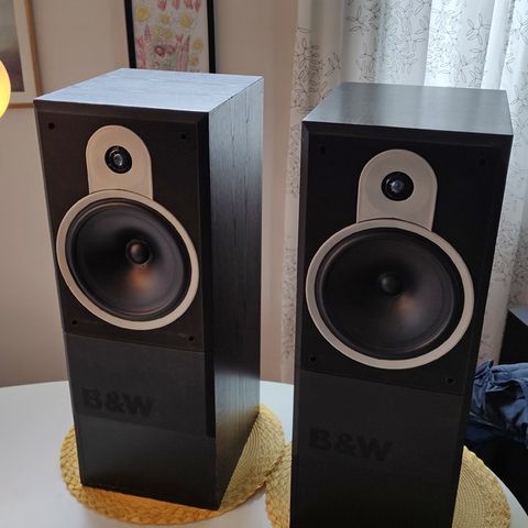 B&W DM 1800 høyttalere