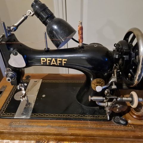 Antikk PFAFF symaskin