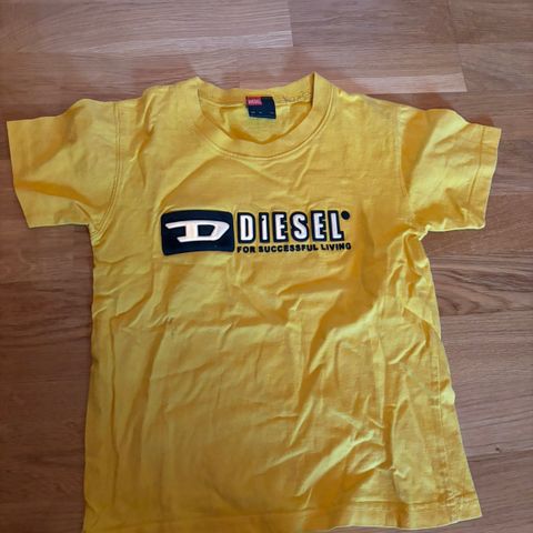 Diesel T-skjorte Str 2-3 år