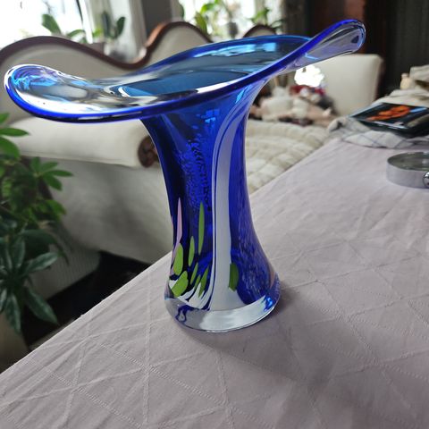 Hadeland glassverk kantarell vase