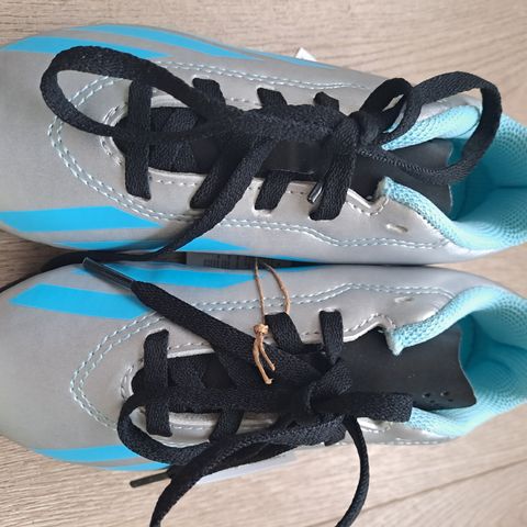 ADIDAS  MESSI Fotballsko  Str 30. UBRUKT