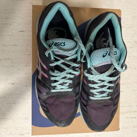 Asics GEL-FujiSetsu 2 G-TX for women Size 38