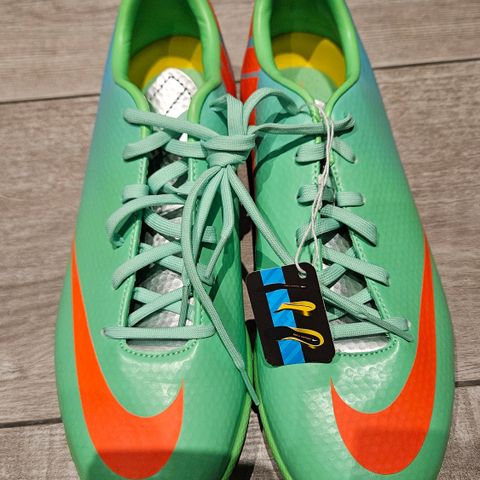 Nike fotballsko - str 38.5