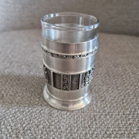 Shot glass i hardanger tinn/kongetinn