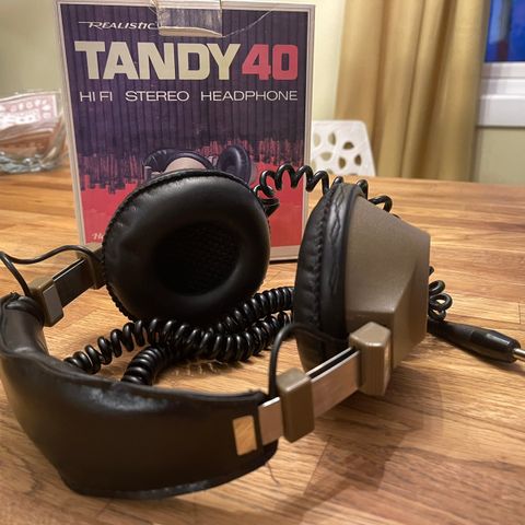 Realistic Tandy 40 hodetelefoner.