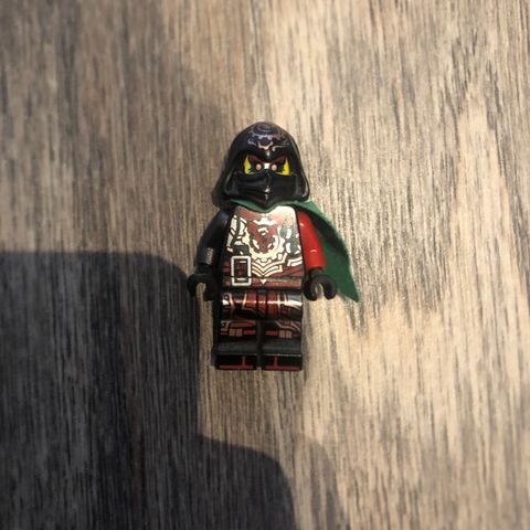 Krux og Acronix lego ninjago sesong 7