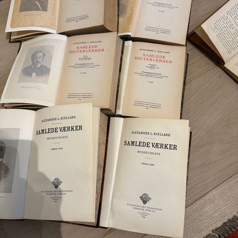 Gamle Alexander Kielland bøker til salgs