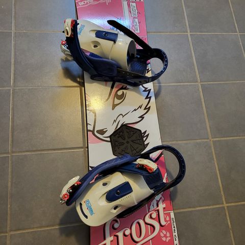 Frost Snowboardbrett til jente selges kr 200