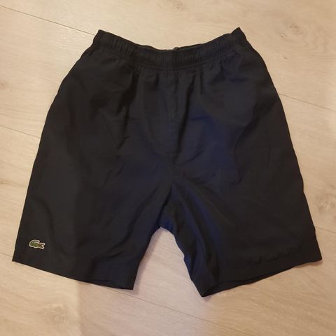 Lacoste tennis  shorts størrelse 158