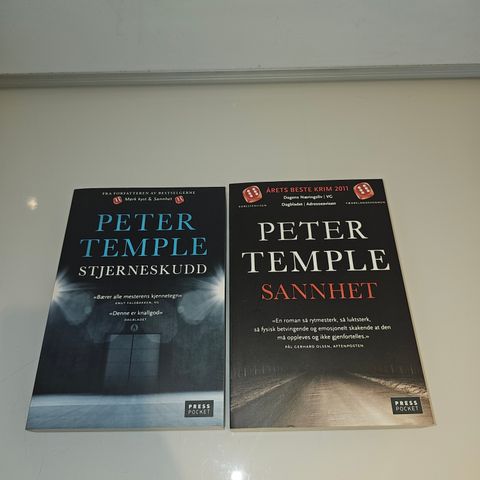 2 stk  Peter Temple bøker