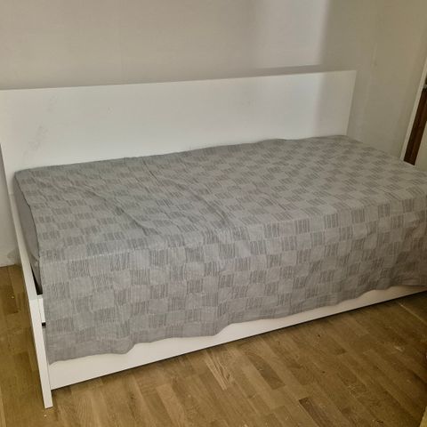 Daybed uttrekkbar fra Ikea