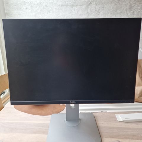 Dell Ultrasharp 24"