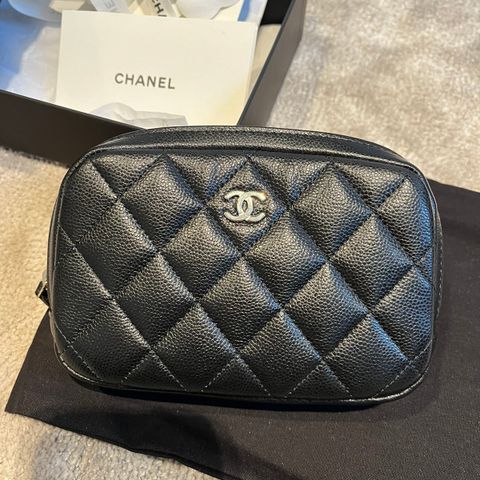 Chanel cosmetic pouch