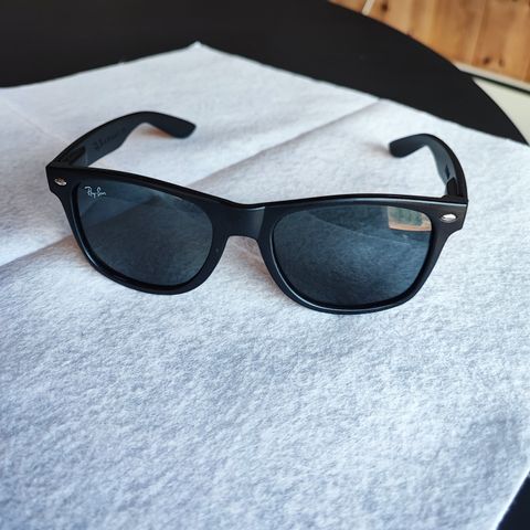 Svart Rayban solbriller