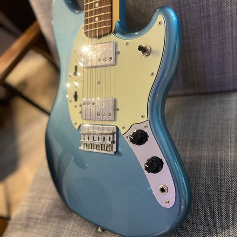 Fender «pawn shop» Mustang Special