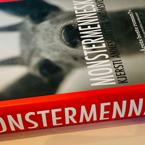 Bok Monstermenneske innbundet