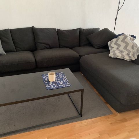 Sofa hentes i Oslo