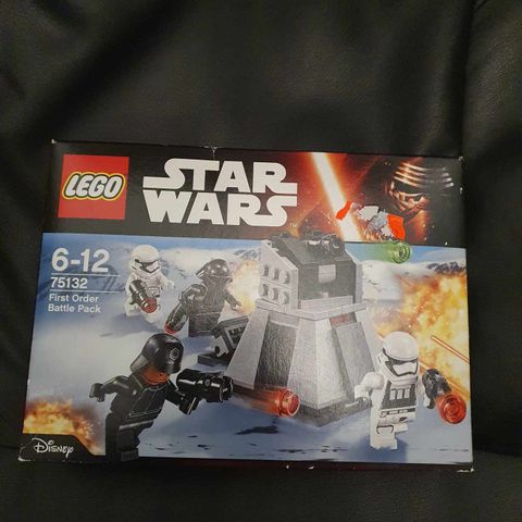 Lego 75132