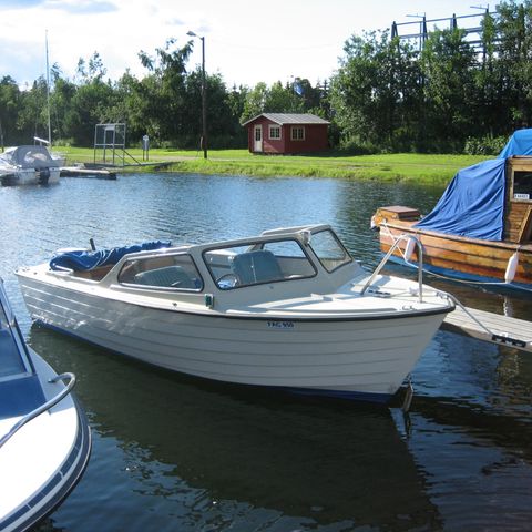 Ønsker å kjøpe båtkalesje til Herwa /Fjord 16 fot