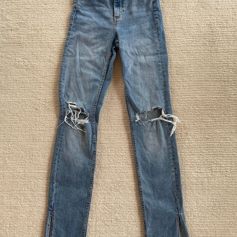 Ripped jeans fra Zara, str. 32