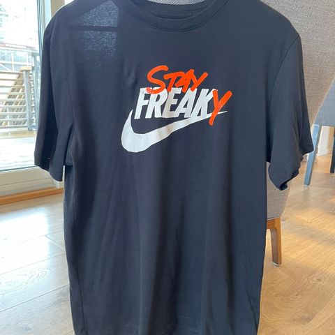 Nike Tskjorte «Stay Freaky»