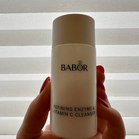 Babor cleansing powder selges.