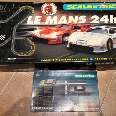 Scalextric Porsche GT1